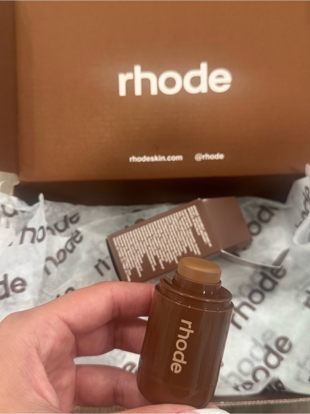 Rhode pocket bronzer sunbed